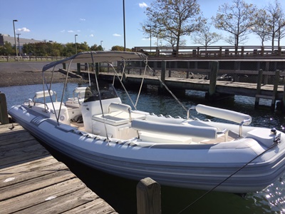 NJ charter yacht 9 - starboard bow